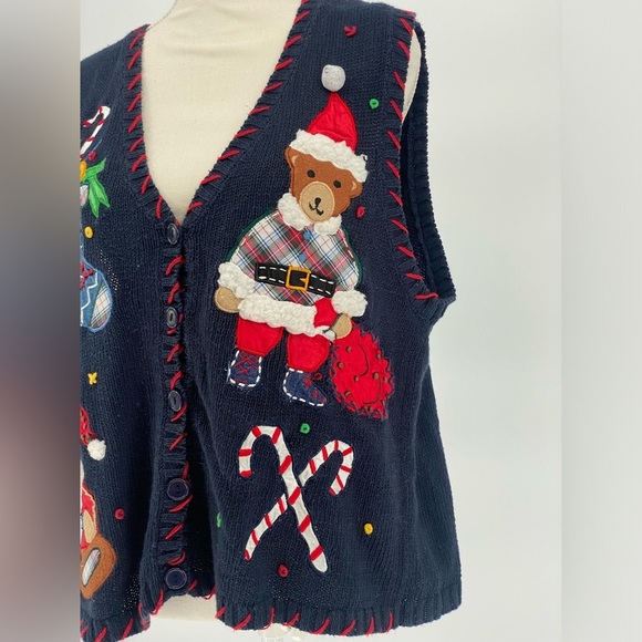 Festive Navy Holiday Sweater Vest with Bear and Candy Cane Design Size L - Picture 2 of 11